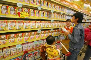 將工廠搬進(jìn)賣(mài)場(chǎng) 伊利嬰幼兒奶粉的透明化創(chuàng)新
